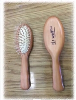 Lược gỗ chống khuẩn Wood Comb